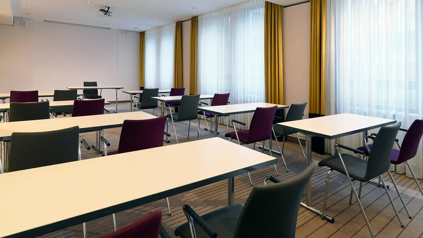 Sheraton Muenchen Westpark Hotel 4*, Munich