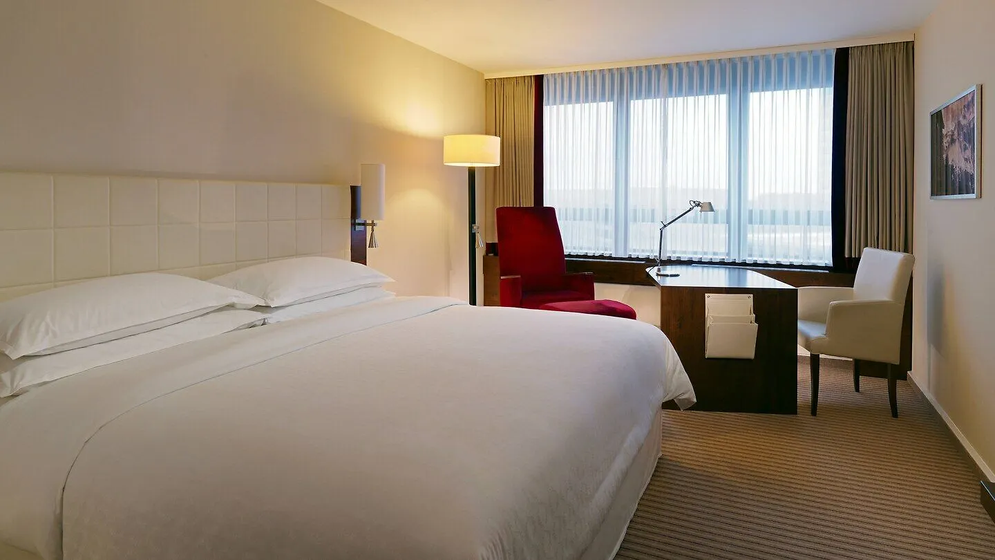 Sheraton Muenchen Westpark Hotel